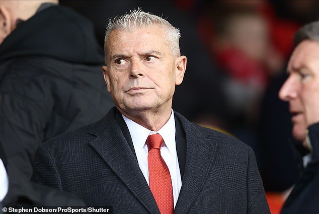 El Aberdeen es un club en caída libre y su búsqueda de un nuevo entrenador ha sido un completo desastre… Dave Cormack, Alan Burrows y Lutz Pfannenstiel deberían agachar la cabeza avergonzados.