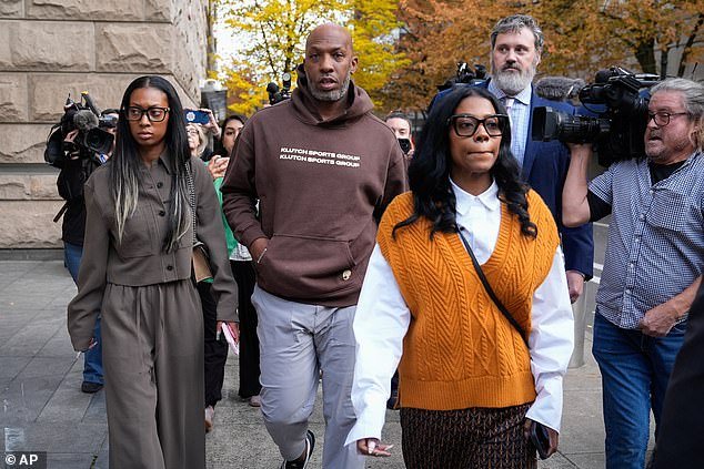 Los fiscales desarrollan un plan de acuerdo de culpabilidad en un caso de juego de 7 millones de dólares contra Chauncey Billups y Damon Jones de la NBA