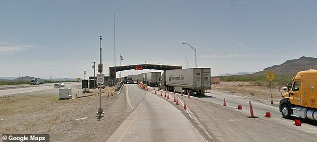 Conductor MUERTE en la frontera sur después de pasar por un puesto de control de Texas