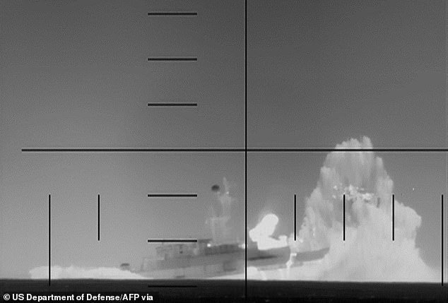 Albanese confirma que había tres australianos a bordo del submarino estadounidense que hundió el buque de guerra iraní