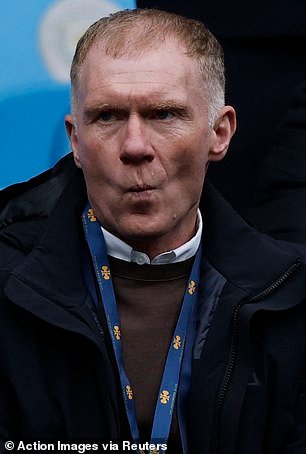 ¿Es por eso que Paul Scholes apunta a su ex compañero de equipo Michael Carrick? Surgen los históricos comentarios de la leyenda del Man United sobre la deslealtad del actual entrenador, a quien llama ‘c**p’