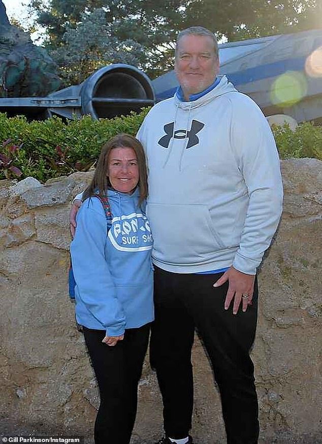 La vendedora de Yell que afirmó que sus colegas le propusieron un ‘lanzamiento enano’ y se burló de su altura de 4 pies 11 pulgadas pierde el caso judicial, después de viajar a Las Vegas en lugar de completar el papeleo.