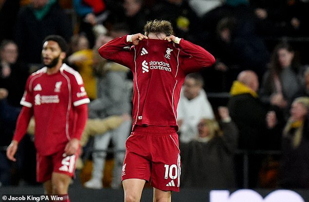 Nombrado: el equipo de la Premier League con más probabilidades de perderse la clasificación para la Liga de Campeones mientras la supercomputadora Opta hace predicciones después de que la batalla por los cinco primeros dé otro gran giro