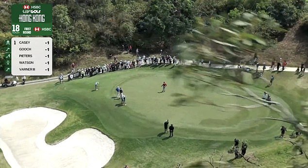Un repentino accidente de un dron interrumpe el evento de LIV Golf en Hong Kong mientras el distraído Sergio García intenta alinear su putt