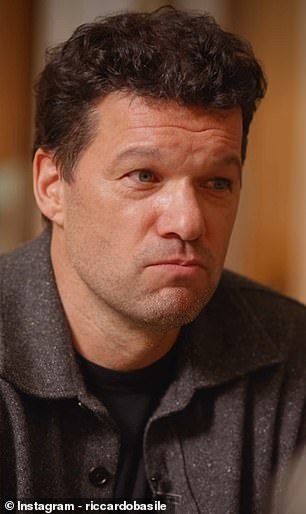 La leyenda del Chelsea y Alemania, Michael Ballack, se derrumba cuando habla por primera vez sobre la muerte “inimaginable” de su hijo de 18 años.