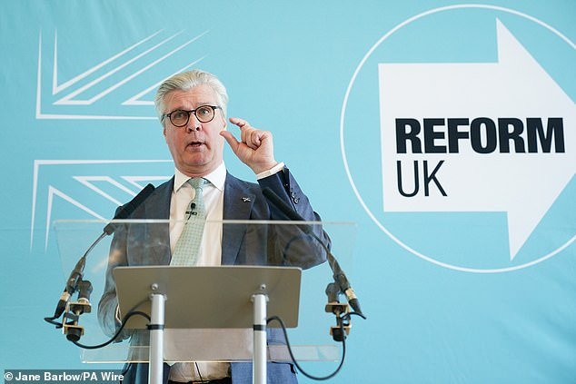 Offord, líder reformista criticado por apoyar a los ‘vigilantes’ de la ciudad