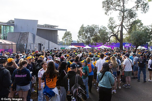 Cómo dirige el 1% el Gran Premio de Australia: las experiencias que los grandes nombres y los fanáticos de la F1 “con mentalidad de lujo” no pueden comprar en Melbourne, y el acceso a la sala privilegiada valorada en 7.000 dólares por persona