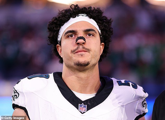Los Philadelphia Eagles se sacuden cuando Jaelan Phillips renuncia para unirse a los Carolina Panthers en un acuerdo de $ 120 millones
