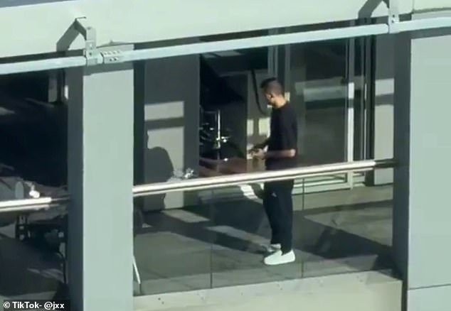 La estrella del Manchester City, Rodri, ‘denunció a la policía’ después de ‘invadir la privacidad de los vecinos con un dron’ fuera de sus ventanas