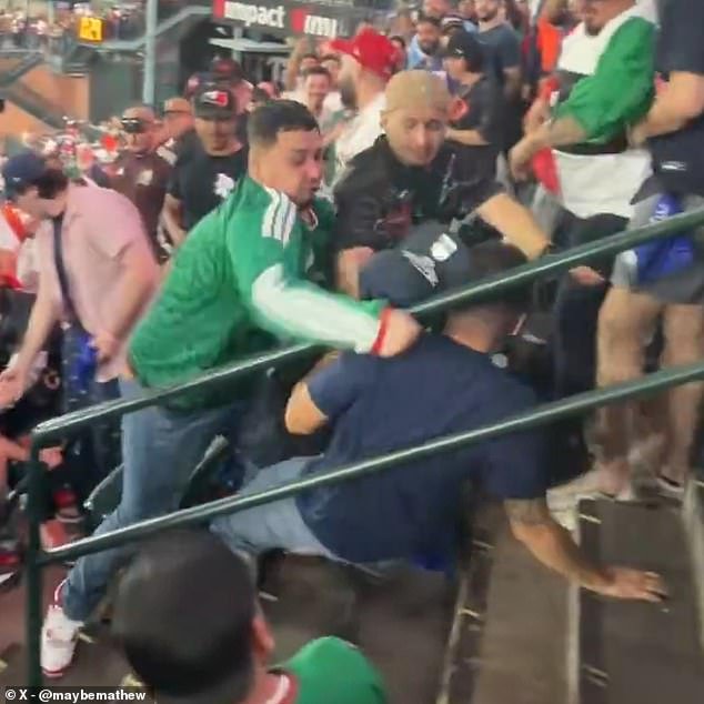Estalla una pelea salvaje entre los fanáticos de EE. UU. y México durante el tenso enfrentamiento del Clásico Mundial de Béisbol en Houston