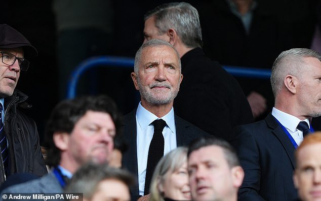 El silencio sobre las vergonzosas escenas del domingo no ayudará a los clubes Old Firm, advierte la leyenda de los Rangers, Graeme Souness