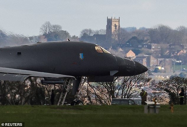 Los demócratas, presas del pánico, temen que Trump envíe tropas al terreno después de una sesión informativa secreta.