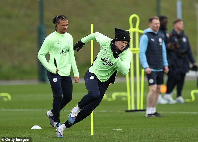 Pep Guardiola envía un mensaje a sus estrellas del Manchester City antes del partido decisivo contra el Real Madrid en el pebetero del Bernabéu