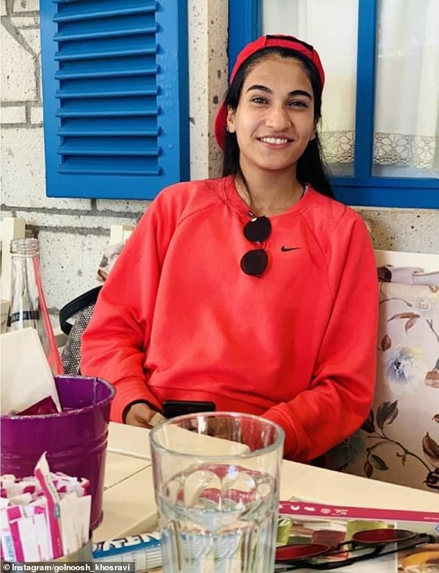 La conmovedora razón por la que una de las rebeldes estrellas del fútbol iraní cambió de opinión en el último minuto y abandonó su sueño de una nueva vida en Australia para regresar a una tiránica República Islámica sumida en el conflicto.