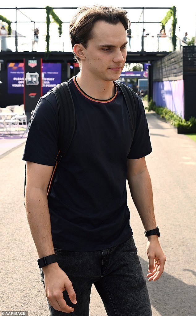 Cómo ha progresado Oscar Piastri después de un comienzo ‘vergonzoso’ de la temporada de F1 en Melbourne tras un accidente previo a la carrera