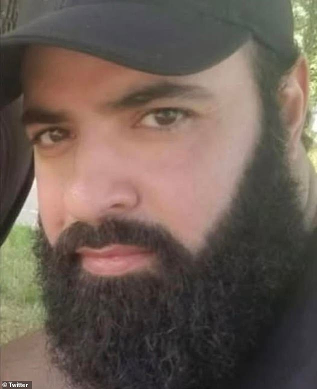 El atacante de la sinagoga de Michigan, Ayman Ghazali, se pegó un tiro en la cabeza, dice el FBI mientras se revela el espantoso contenido del camión