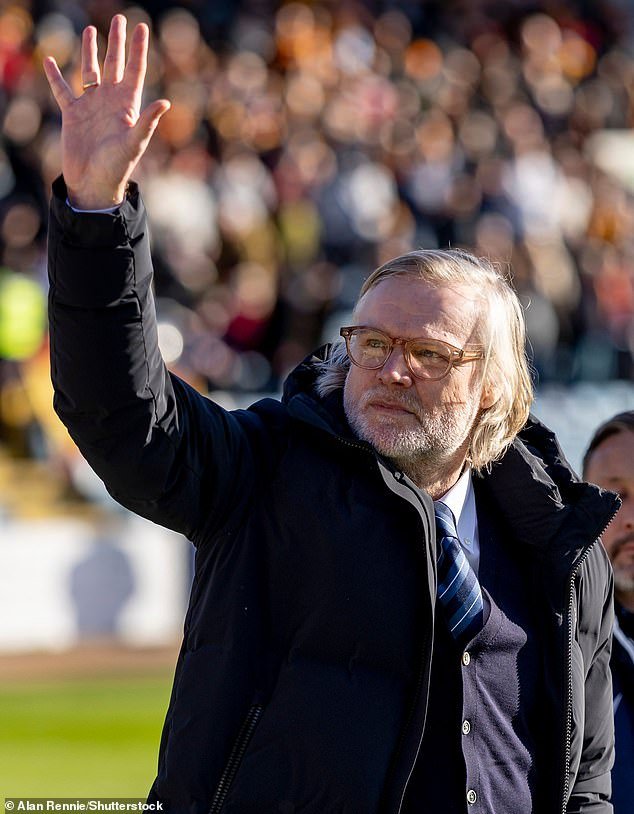 El técnico del United, Jim Goodwin, necesita desesperadamente un tónico del derbi de Dundee para cambiar el rumbo en Tannadice a su favor.
