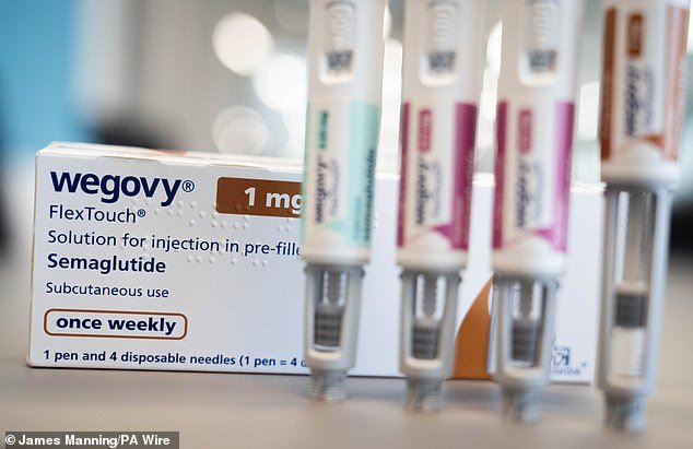 Se venden vacunas ilegales para bajar de peso en pubs y tiendas de pescado y patatas fritas de Londres, según un informe