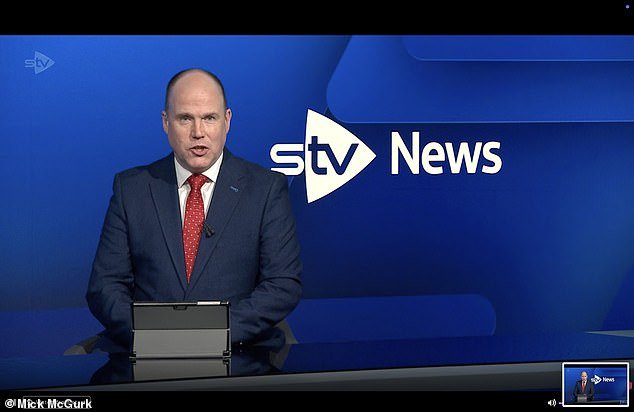 Adiós, John MacKay: el presentador veterano de STV desea buenas noches a los espectadores por última vez