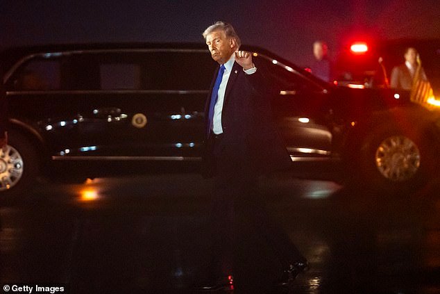 Trump asegura una ganancia gigantesca para los contribuyentes estadounidenses en un acuerdo para ‘salvar’ a TikTok