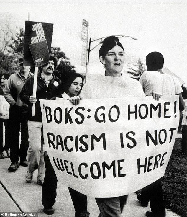 Afganistán jugará cinco partidos en Irlanda este verano. Pero ¿deberíamos dar la bienvenida a los representantes de un régimen que acaba de legalizar la violencia doméstica?