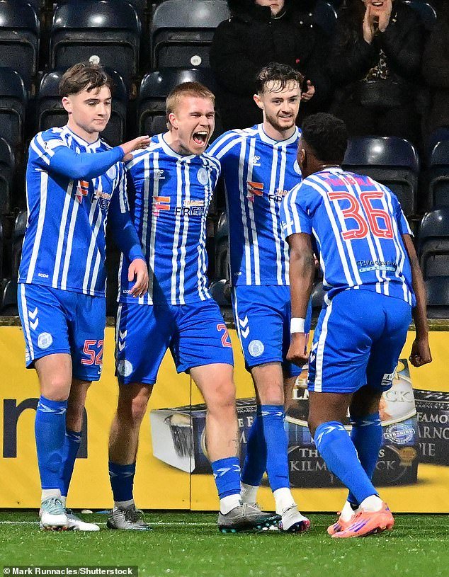KILMARNOCK 1 HEARTS 0: El mareo golpea nuevamente a Hearts mientras Killie persigue el título