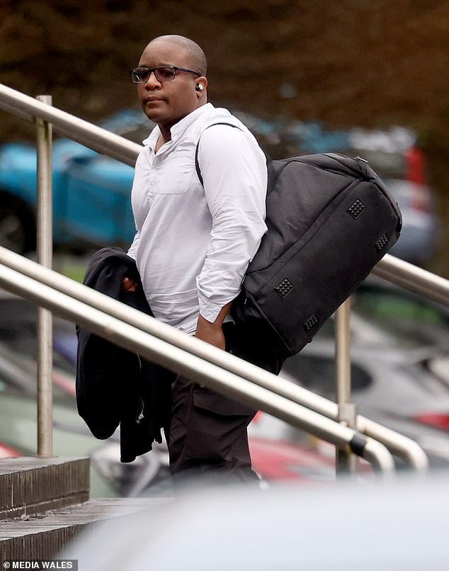 El ‘estafador de Tinder’ que estafó a tres mujeres con 50.000 libras esterlinas mientras se hacía pasar por un espía es condenado a cinco años de prisión