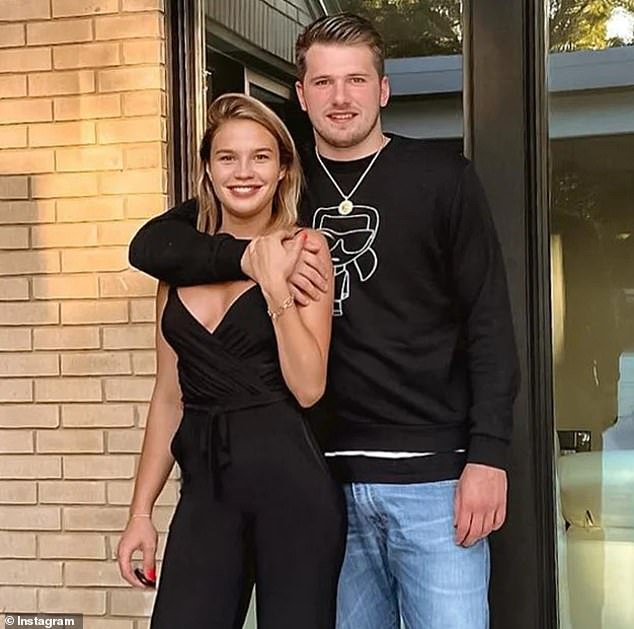 Luka Doncic contrata a un poderoso abogado famoso con una clientela repleta de estrellas, incluidas Kim K y Britney Spears, para una amarga guerra legal con su ex prometida.