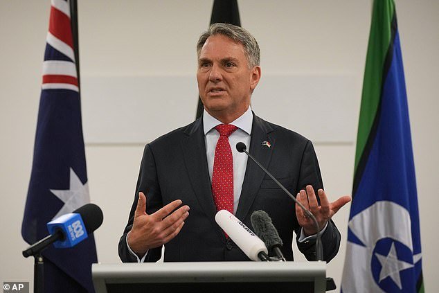 El Gobierno de Albo se niega a descartar una medida drástica que afectaría a todos los australianos en medio de la crisis del combustible