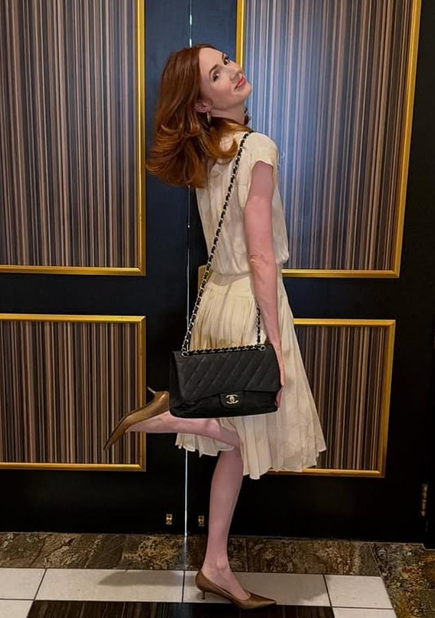 Karen Gillan se roba el show con un gran diseño