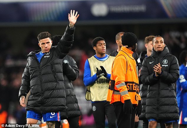Enzo Fernández abre la puerta a la salida del Chelsea momentos después de la humillación del PSG cuando le quedan seis años de contrato
