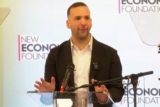 Zack Polanski dice que Gran Bretaña se uniría a la Unión Europea si ganan los Verdes