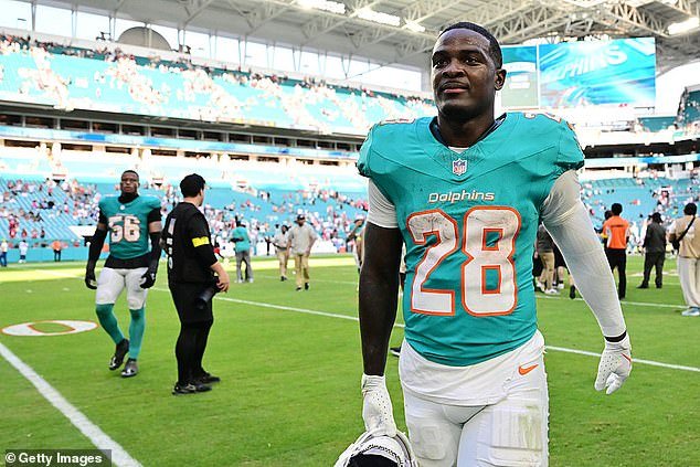 Los Miami Dolphins se niegan a cambiar al hombre estrella después de que varios equipos pidieran un acuerdo explosivo: ‘No disponible’
