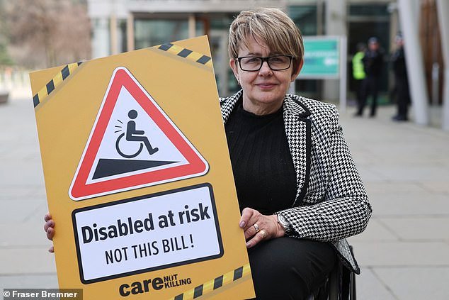 LADY TANNI GREY-THOMPSON: El Parlamento se ha alejado del abismo… ahora danos el apoyo para vivir, no morir
