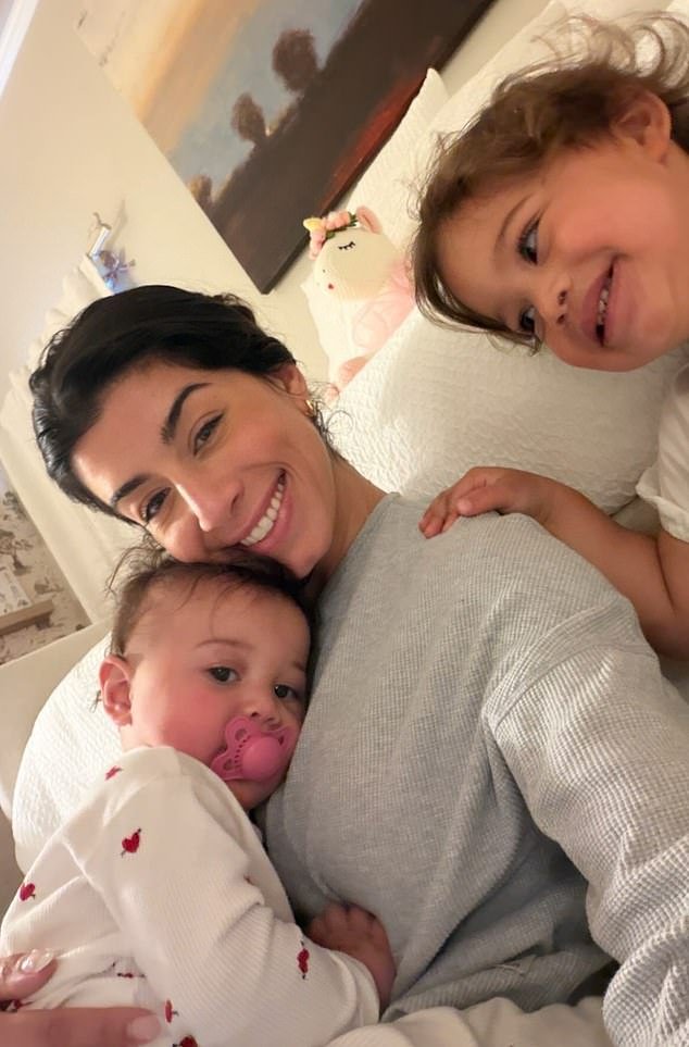 La sonriente Sarah Jane Ramos resurge después de una amarga ruptura con su prometido estrella de la NFL, Dak Prescott