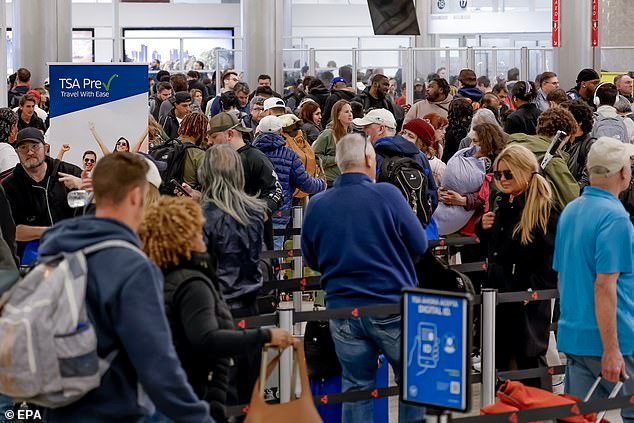 El enigma de las vacaciones de primavera de la TSA queda al descubierto: el mapa en vivo muestra EXACTAMENTE cuánto tiempo tendrá que esperar en los principales aeropuertos