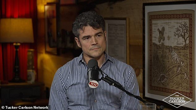 El principal jefe antiterrorista de Trump rompe el silencio sobre su impactante renuncia por la guerra de Irán en una explosiva entrevista con Tucker Carlson… y revela lo que el presidente DEBERÍA haber hecho en su lugar