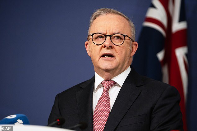 Los australianos piden trabajo obligatorio desde casa en medio del aumento de los precios del combustible mientras se prolonga el conflicto en Oriente Medio