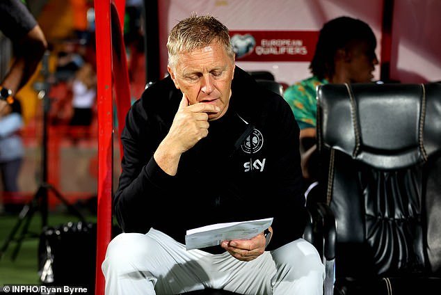 Cómo Heimir cambió el juego: desde los pedidos por su cabeza después de la debacle de Armenia hasta la recompensa con un nuevo contrato con la FAI, y he aquí por qué fue la decisión CORRECTA antes de los play-offs de Praga