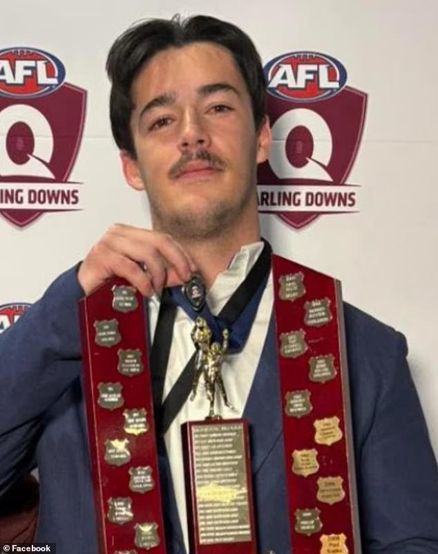 Un juez critica a los futbolistas por la ‘forma repugnante’ en que hablaron sobre la agresión sexual a una niña de 14 años mientras la pareja se entera del destino