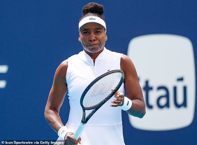 La controversia sobre Venus Williams estalla cuando la leyenda del tenis, de 45 años, sufre NOVENA derrota consecutiva… y los fanáticos exigen que deje de recibir entradas comodín.