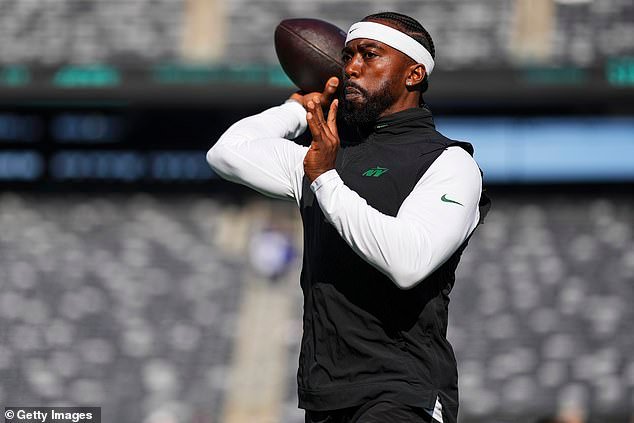 El mariscal de campo de la NFL se comprometió tres años después de su complicada separación de la modelo Draya Michele, quien ahora tiene un juguete de la NBA.