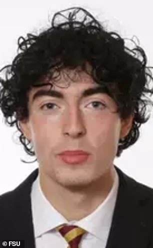 Surgen nuevos detalles impactantes después de que la estrella del fútbol universitario arrestada quedara ensangrentada en una pelea con la policía