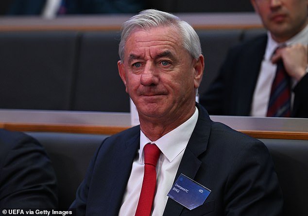 La leyenda del fútbol Ian Rush revela que estaba “terminado” mientras habla sobre su experiencia cercana a la muerte después de ser atacado por una aterradora súper gripe.