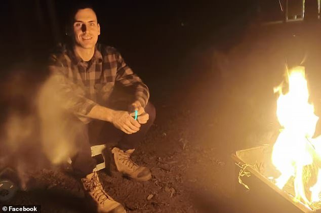 Horrible acosador casi asfixia a una mujer hasta matarla después de atormentarla durante meses e intentar contactarla 234 veces en tres días: ‘Quiero matarla’