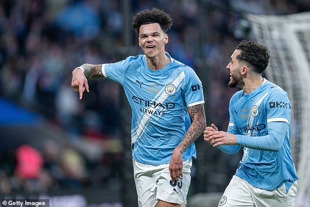 OLIVER HOLT: Man City hizo que el Arsenal pareciera que estaba jugando con nueve hombres en Wembley. Ahora sus consternados seguidores vivirán con el temor de que la derrota se extienda por toda la Premier League.