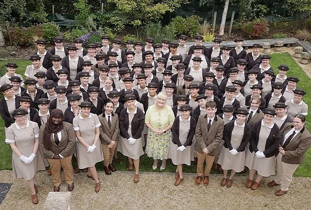 ¿Sueñas con una formación que te garantice un trabajo con un salario de 50.000 £? Regístrate en la Universidad de… ¡Niñeras de Norland!