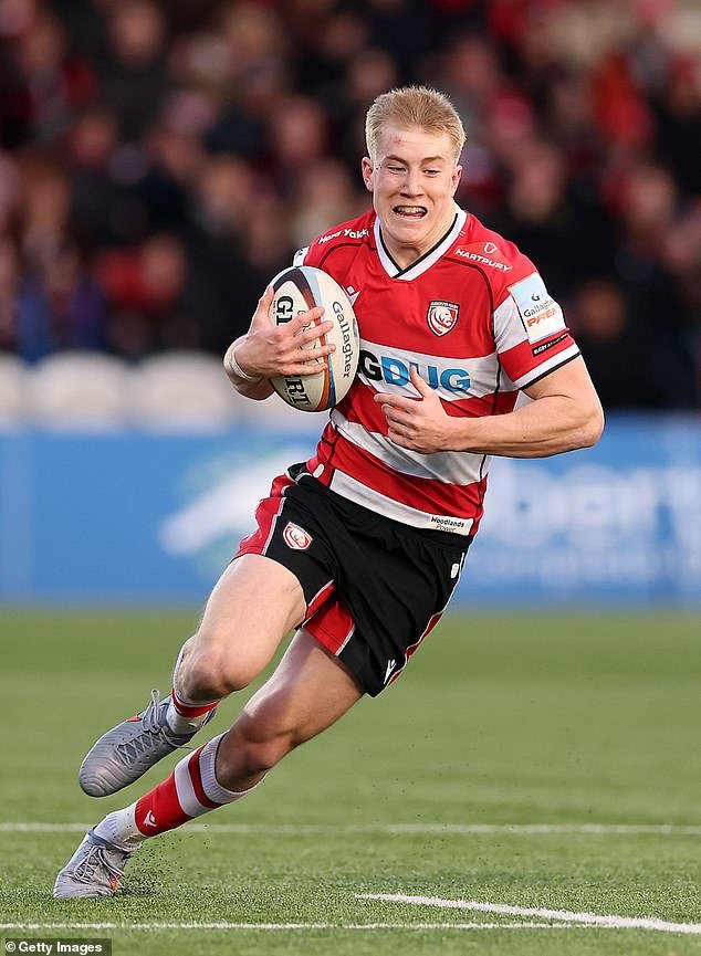 Fui capitán de Henry Pollock y ganamos una Copa del Mundo juntos; ahora estoy listo para finalmente tener mi oportunidad en Inglaterra: el prodigio de Gloucester, BEN REDSHAW, entrenando con el equipo de Steve Borthwick, luchando contra las lesiones y emulando a Tommy Freeman.