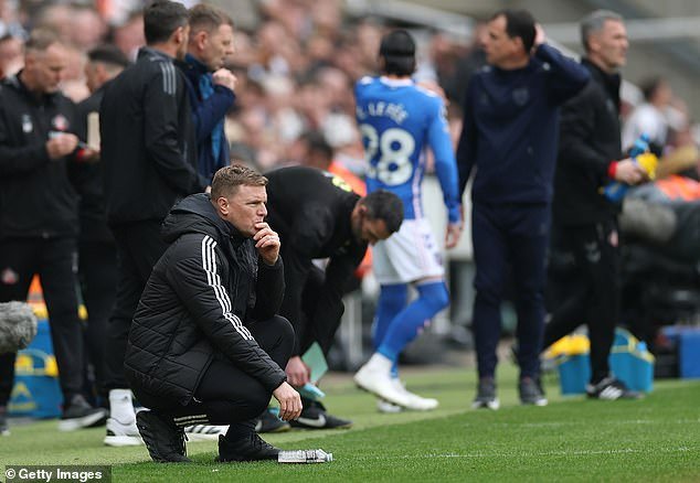 ¿Y ahora qué pasa con Eddie Howe? CRAIG HOPE revela lo que piensa la junta directiva de Newcastle sobre el entrenador bajo presión, la pregunta saudita clave sin respuesta y la pieza faltante que frena la búsqueda de la gloria