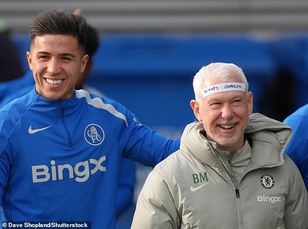 Chelsea Confidential: Por qué los jugadores de los Blues del pasado y del presente aman al masajista Billy McCulloch y sus momentos más divertidos durante sus 25 años en Stamford Bridge: desde estar atado en la oficina de José Mourinho hasta recibir un puñetazo en la cara por parte de Diego Costa